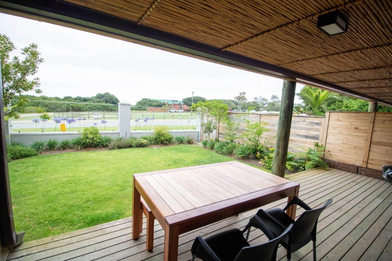 Hamilton House Aparthotel Wilderness Ruang foto